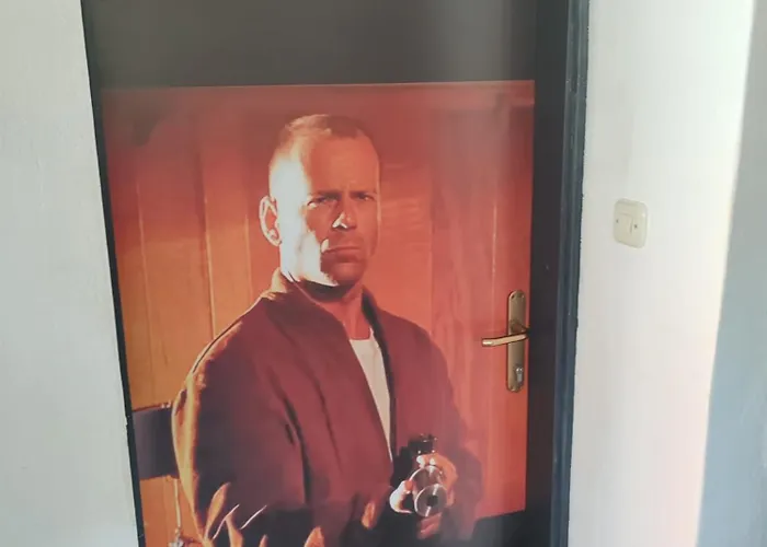 Pulp Fiction Хостел